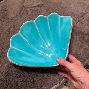 NWOT Artisan d'Orient clam shaped bowl aqua enamel coating cast aluminum